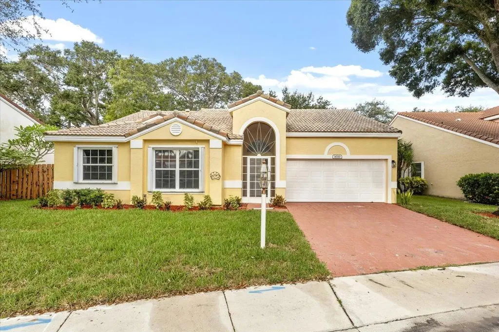 1033 W Siena Oaks Circle Circle W Palm Beach Gardens FL 33410