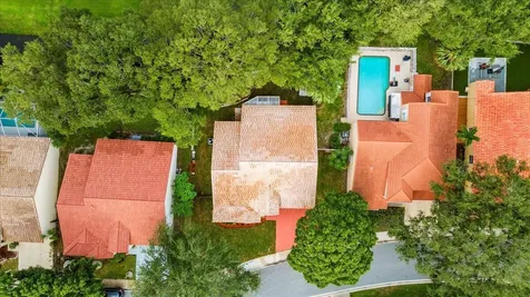 1033 W Siena Oaks Circle Circle W Palm Beach Gardens FL 33410
