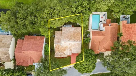 1033 W Siena Oaks Circle Circle W Palm Beach Gardens FL 33410