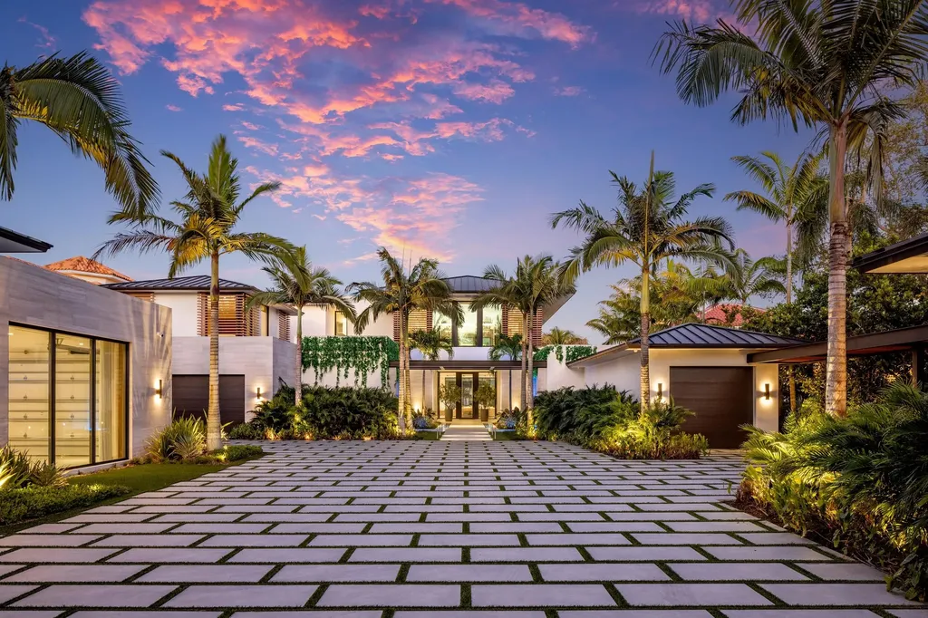 2415 Casas De Marbella Drive Palm Beach Gardens FL 33410