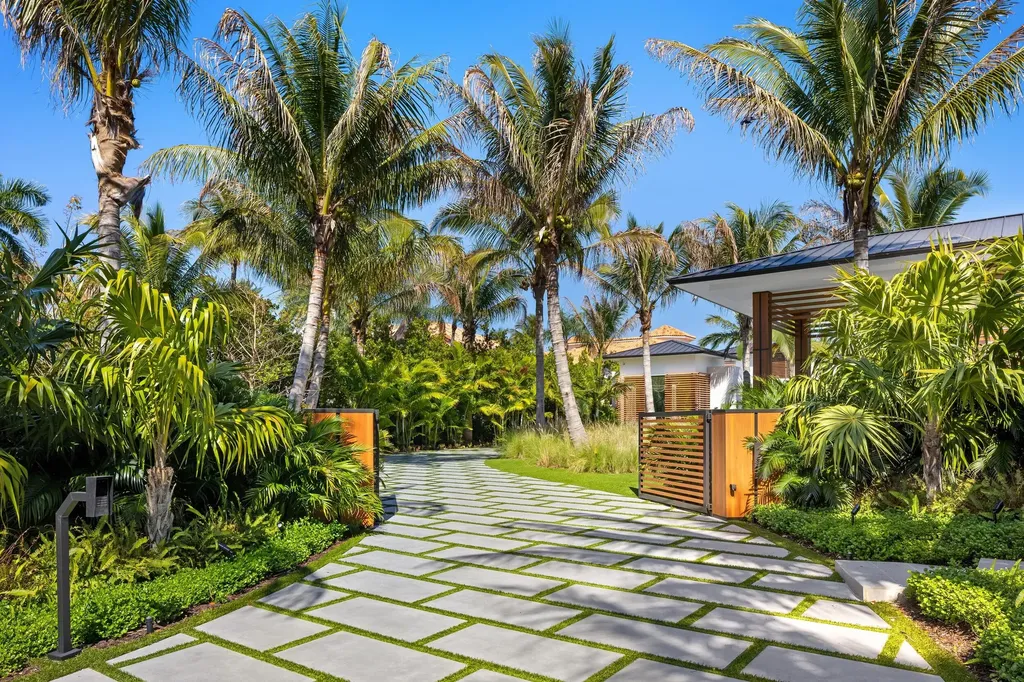 2415 Casas De Marbella Drive Palm Beach Gardens FL 33410