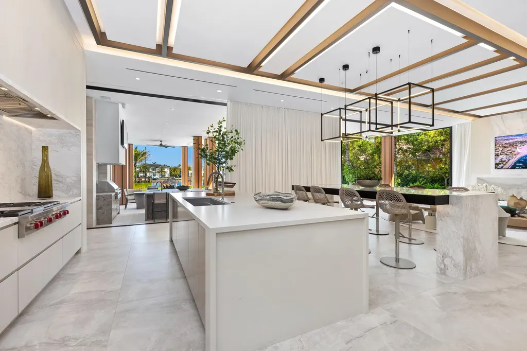2415 Casas De Marbella Drive Palm Beach Gardens FL 33410
