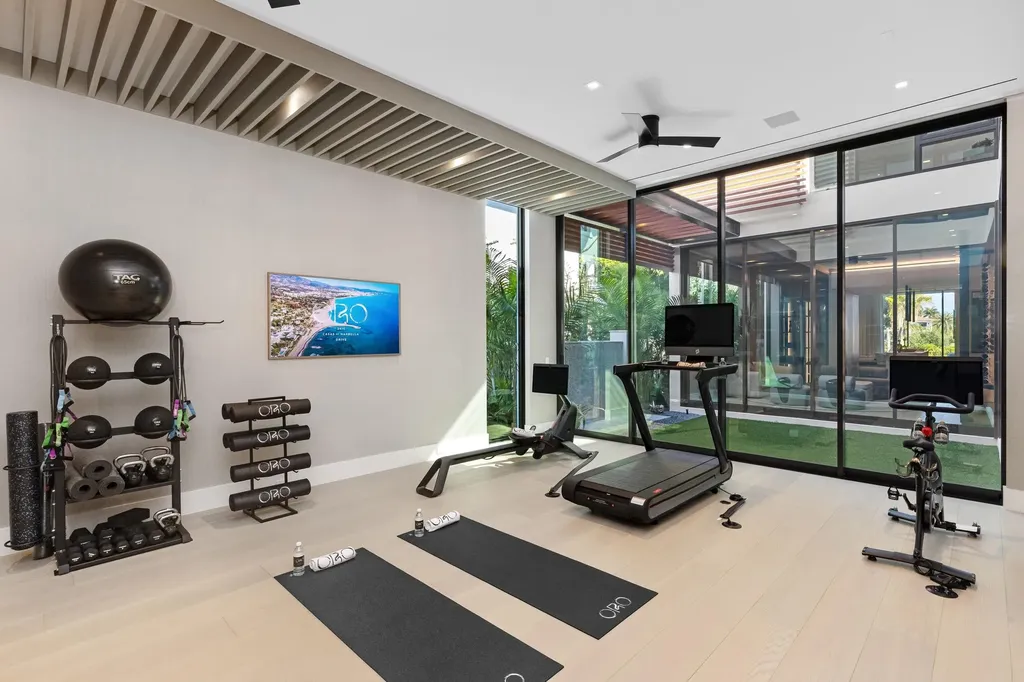 2415 Casas De Marbella Drive Palm Beach Gardens FL 33410