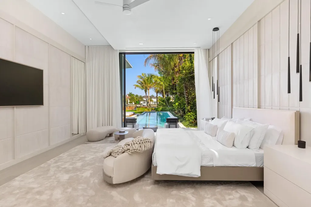 2415 Casas De Marbella Drive Palm Beach Gardens FL 33410