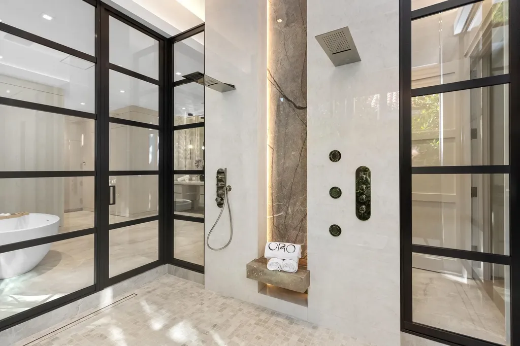 2415 Casas De Marbella Drive Palm Beach Gardens FL 33410