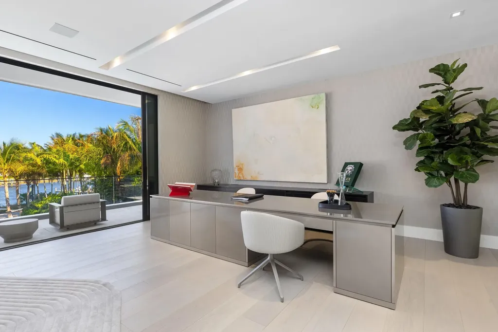 2415 Casas De Marbella Drive Palm Beach Gardens FL 33410