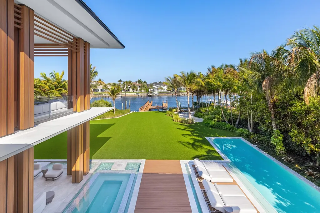 2415 Casas De Marbella Drive Palm Beach Gardens FL 33410