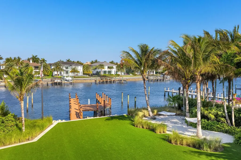 2415 Casas De Marbella Drive Palm Beach Gardens FL 33410