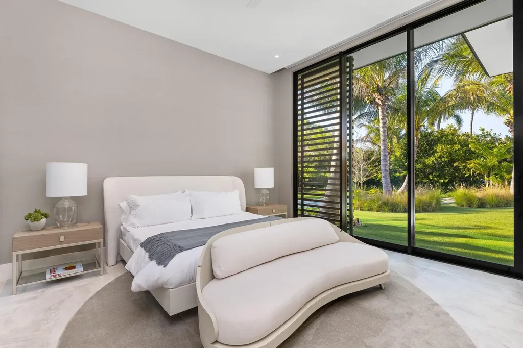 2415 Casas De Marbella Drive Palm Beach Gardens FL 33410