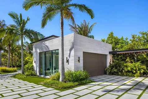 2415 Casas De Marbella Drive Palm Beach Gardens FL 33410