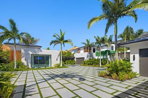 2415 Casas De Marbella Drive Palm Beach Gardens FL 33410