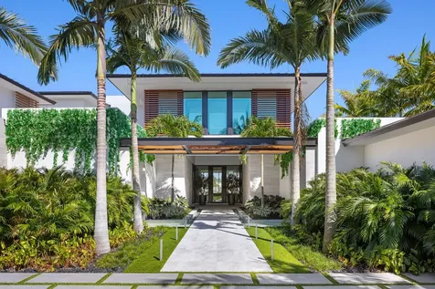 2415 Casas De Marbella Drive Palm Beach Gardens FL 33410