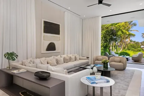 2415 Casas De Marbella Drive Palm Beach Gardens FL 33410