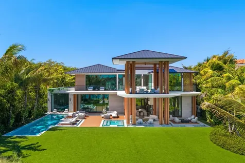 2415 Casas De Marbella Drive Palm Beach Gardens FL 33410