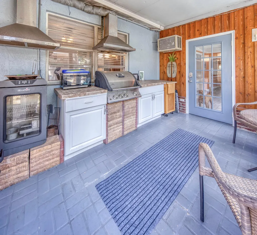 1328 Lake Victoria Drive Lake Worth Beach FL 33461