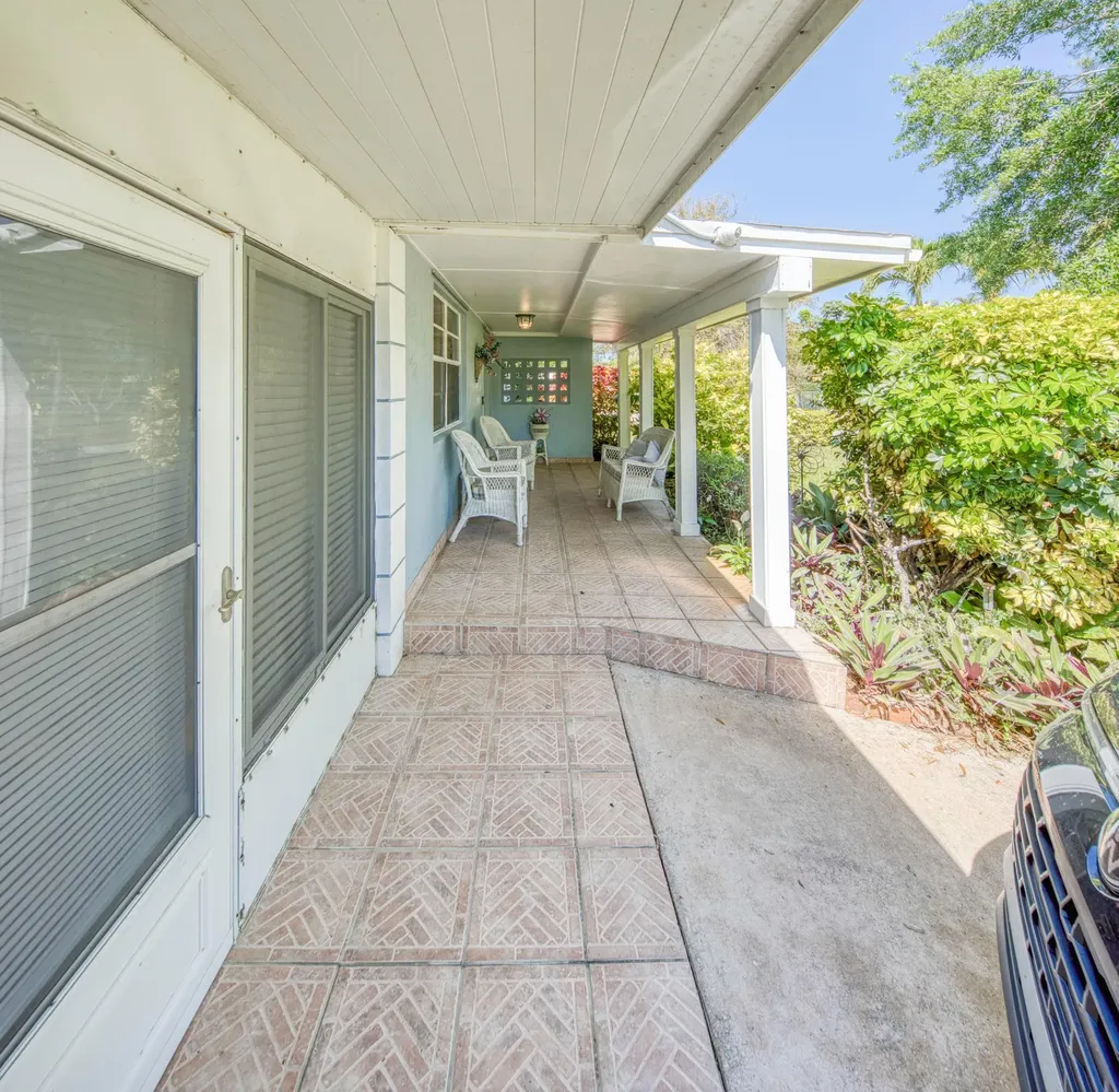 1328 Lake Victoria Drive Lake Worth Beach FL 33461