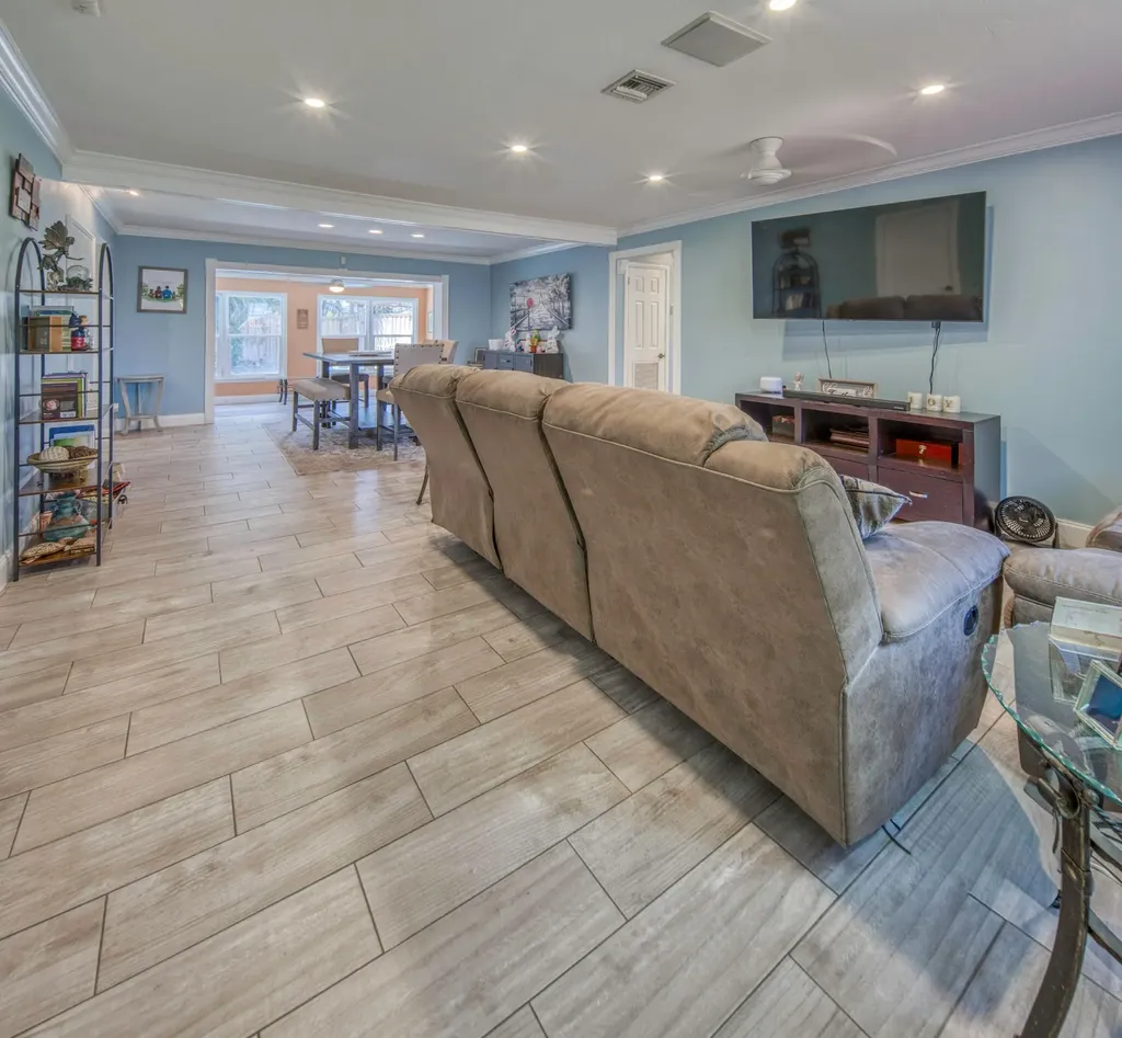 1328 Lake Victoria Drive Lake Worth Beach FL 33461