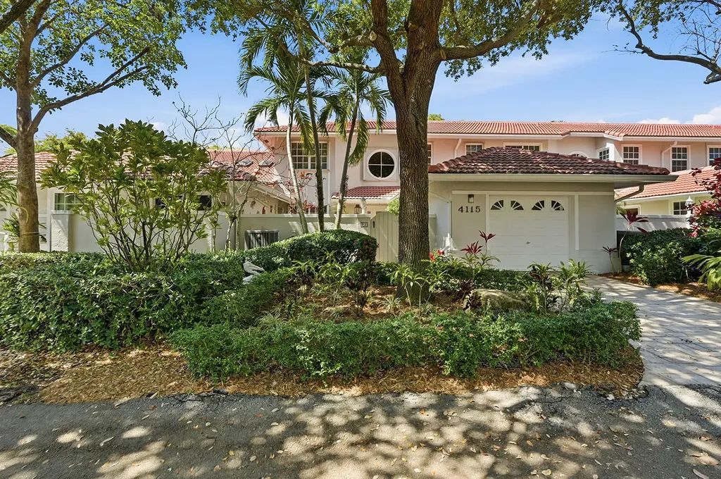 4115 Carriage Drive Pompano Beach FL 33069