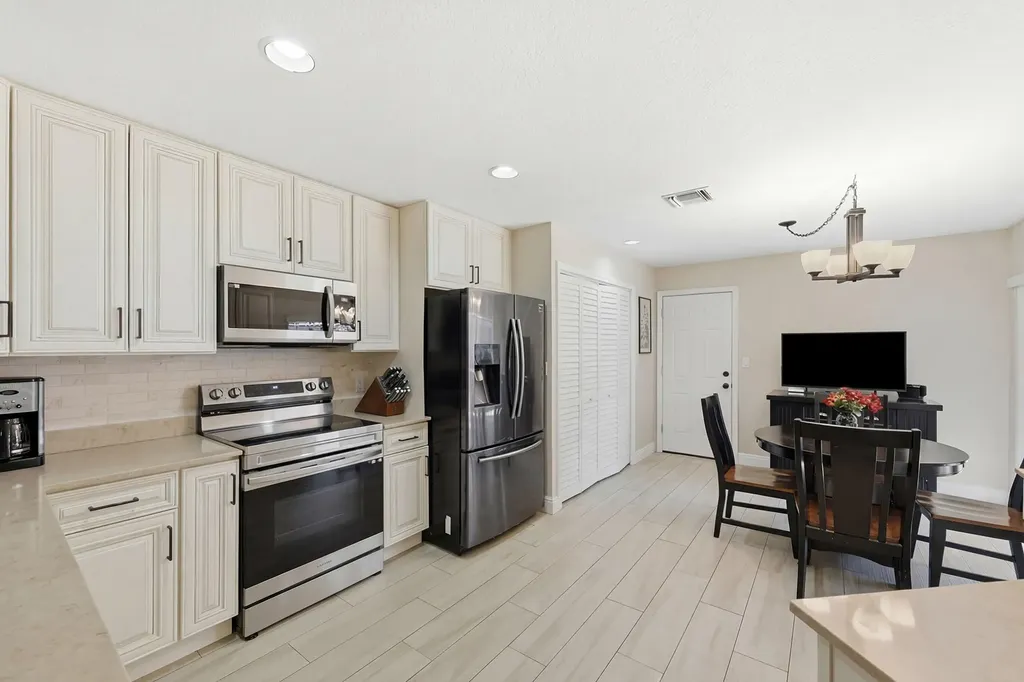 4115 Carriage Drive Pompano Beach FL 33069