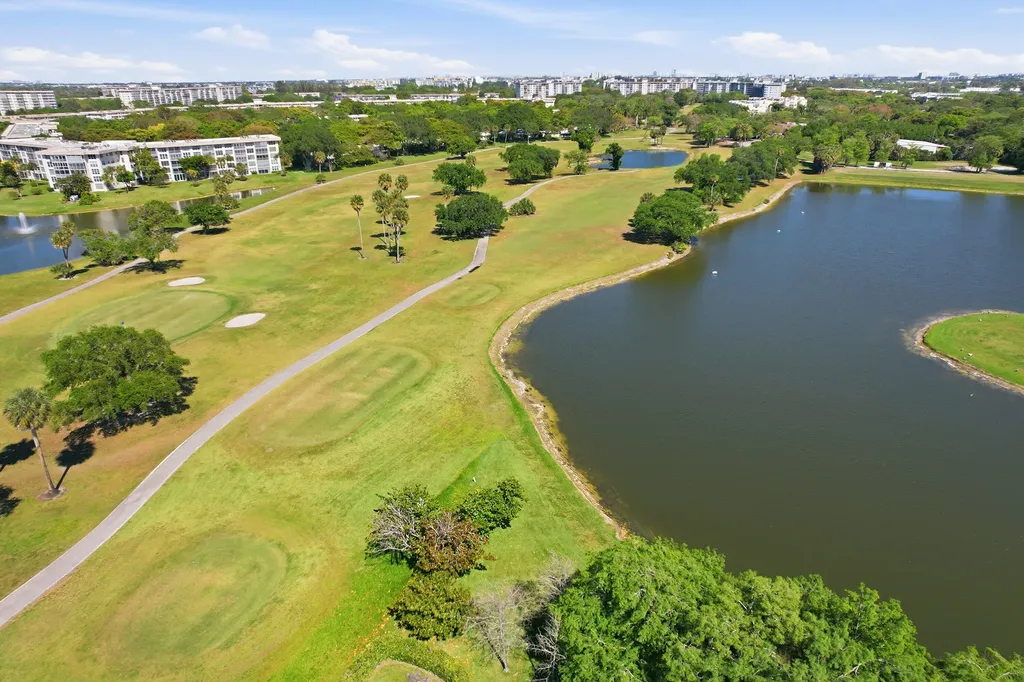 4115 Carriage Drive Pompano Beach FL 33069