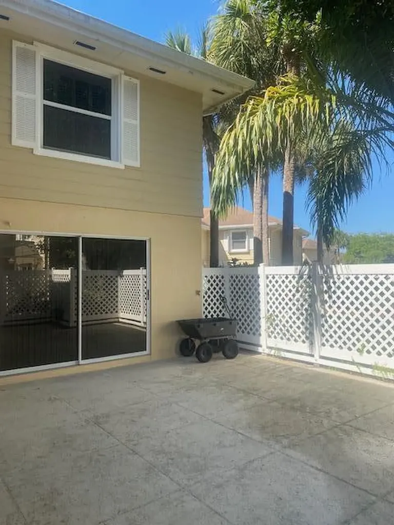 4701 Roxbury Court Boynton Beach FL 33436