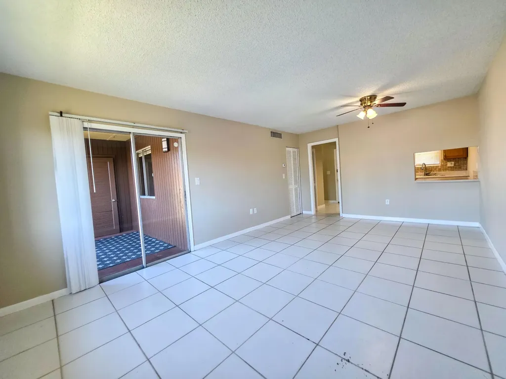 6106 Forest Hill Boulevard West Palm Beach FL 33415
