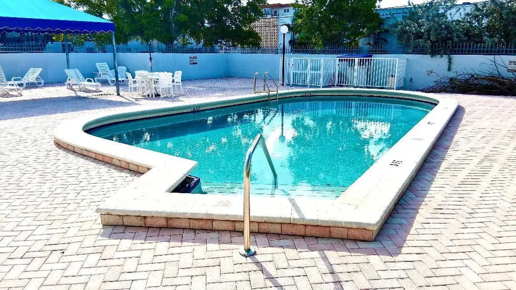 7300 Wayne Avenue Miami Beach FL 33141