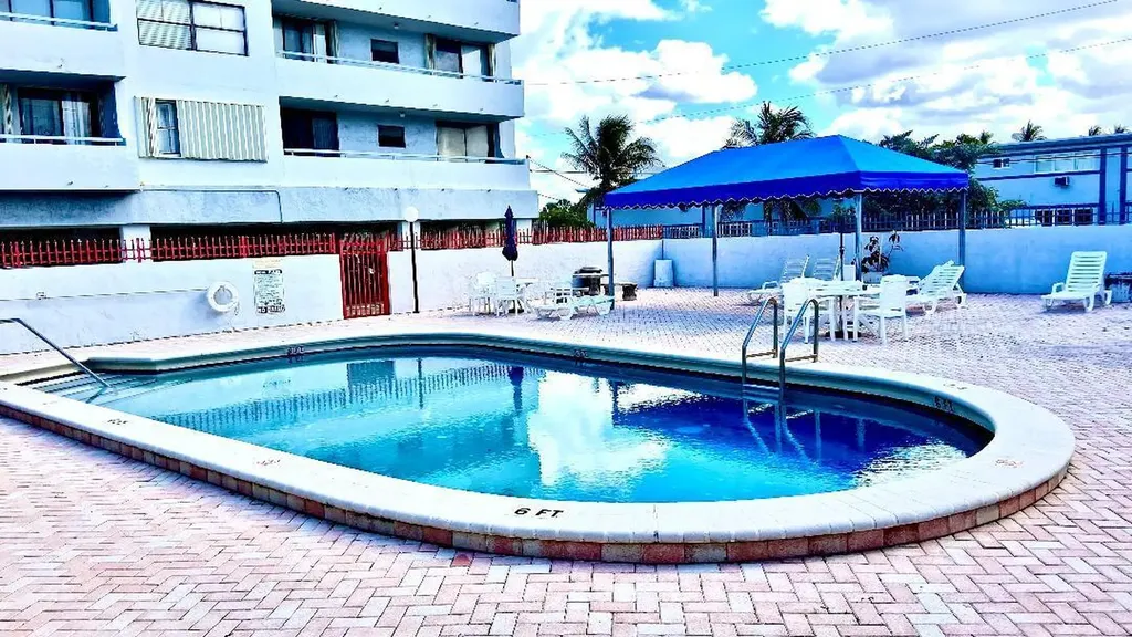 7300 Wayne Avenue Miami Beach FL 33141
