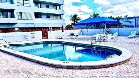 7300 Wayne Avenue Miami Beach FL 33141