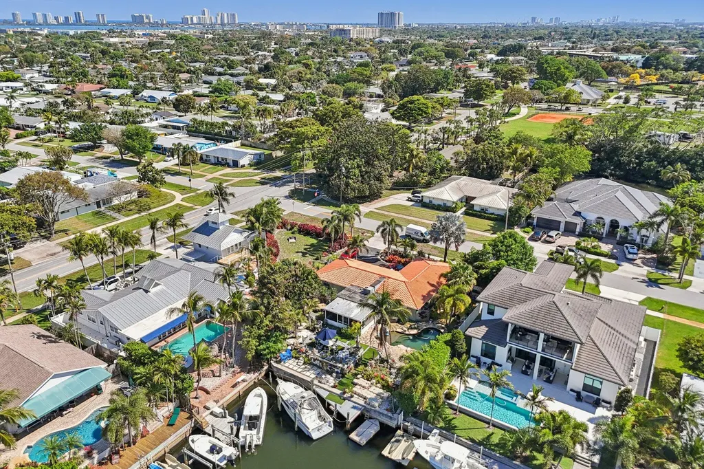 605 Inlet Road North Palm Beach FL 33408
