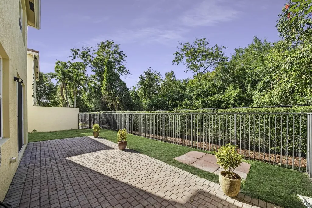 10196 White Water Lily Way Boynton Beach FL 33437