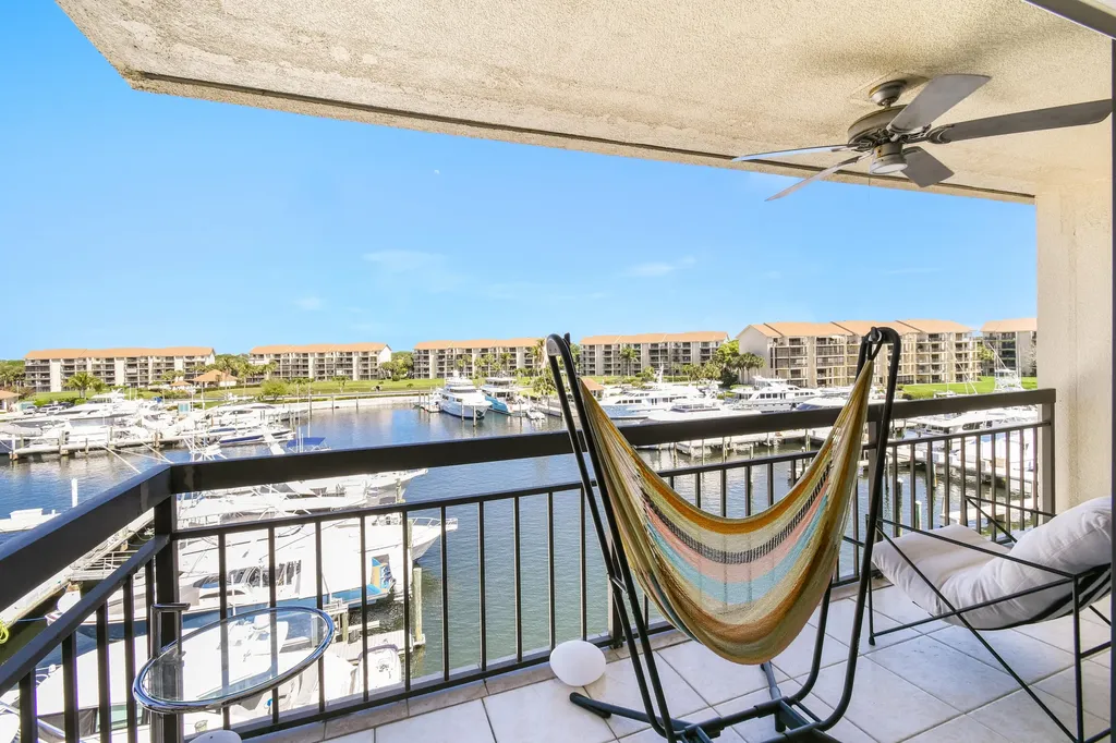 2401 Marina Isle Way Jupiter FL 33477