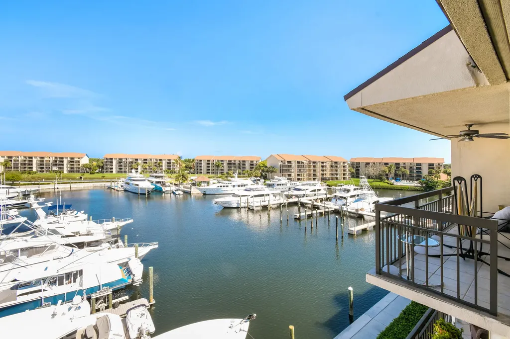 2401 Marina Isle Way Jupiter FL 33477