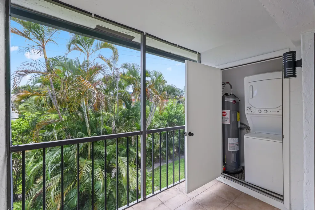 3275 Frederick Boulevard Delray Beach FL 33483