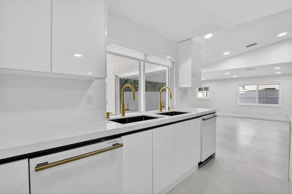 7134 San Sebastian Drive Boca Raton FL 33433