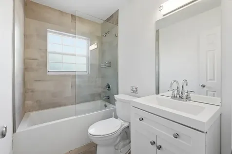 629 NE 36th Street Oakland Park FL 33334