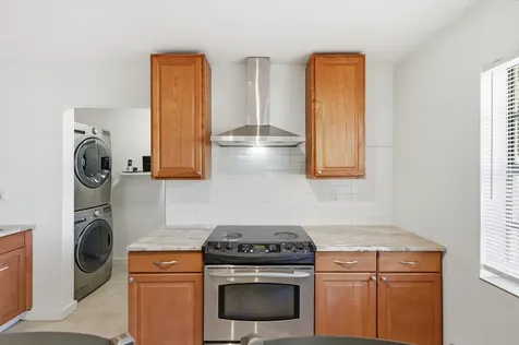 629 NE 36th Street Oakland Park FL 33334