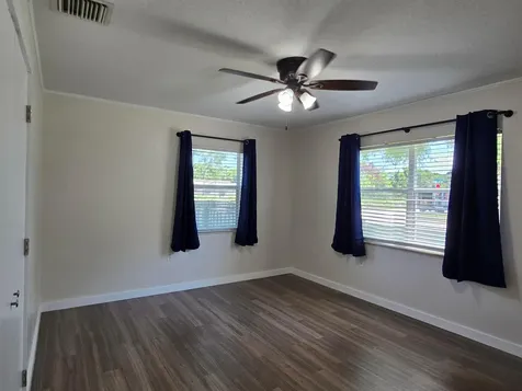 330 Barraclough Street Fort Pierce FL 34982
