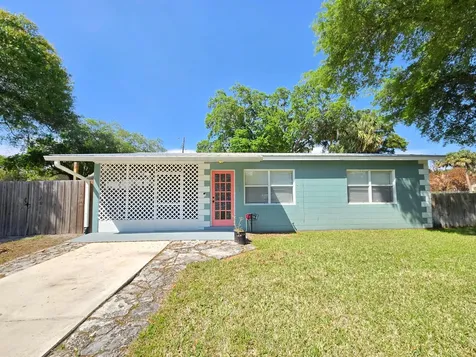 330 Barraclough Street Fort Pierce FL 34982