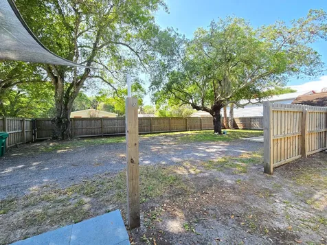 330 Barraclough Street Fort Pierce FL 34982