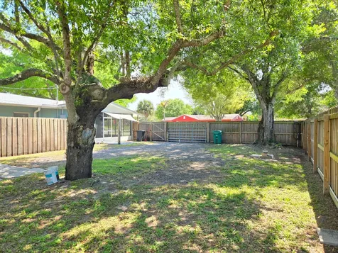 330 Barraclough Street Fort Pierce FL 34982