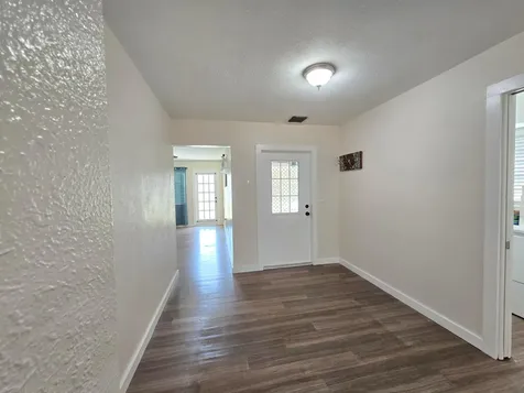 330 Barraclough Street Fort Pierce FL 34982
