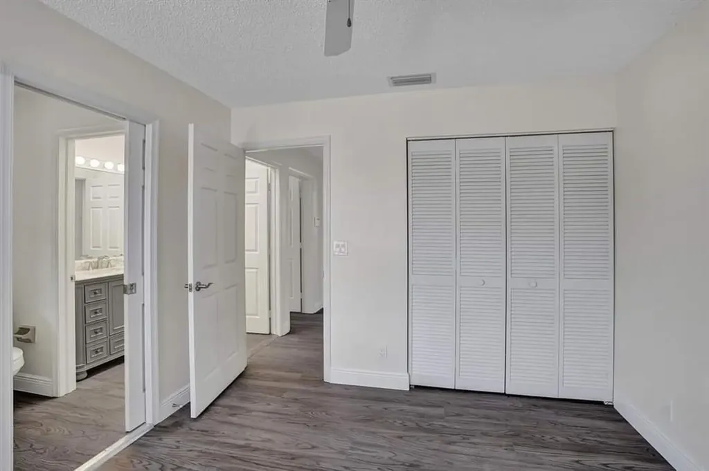 11032 Boston Drive Hollywood FL 33026