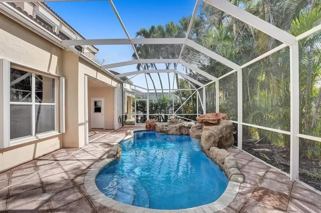 11032 Boston Drive Hollywood FL 33026