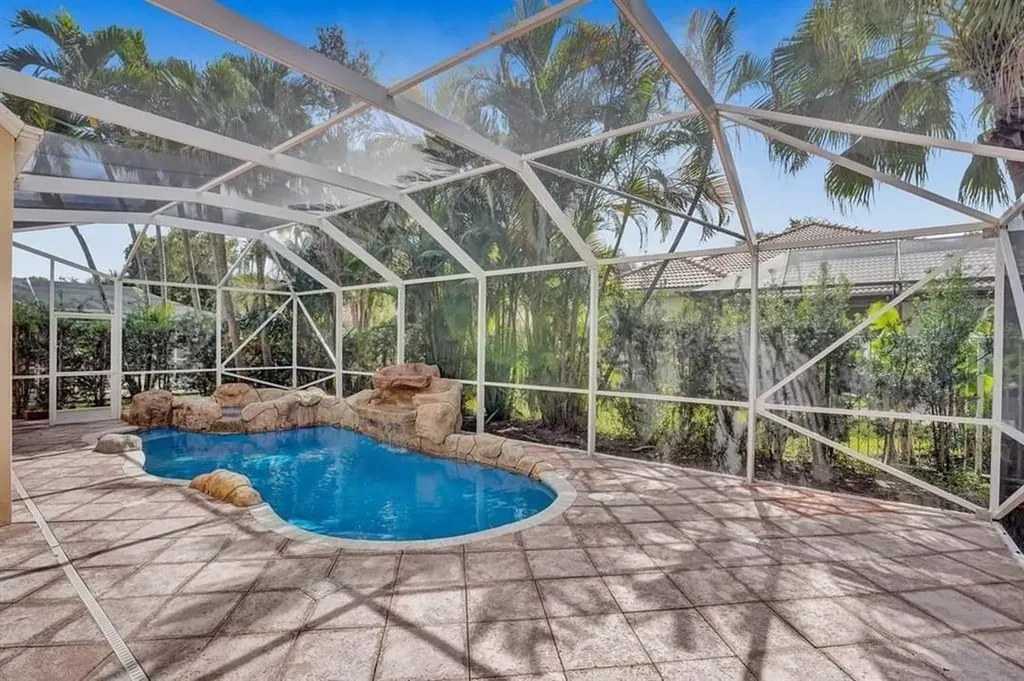 11032 Boston Drive Hollywood FL 33026