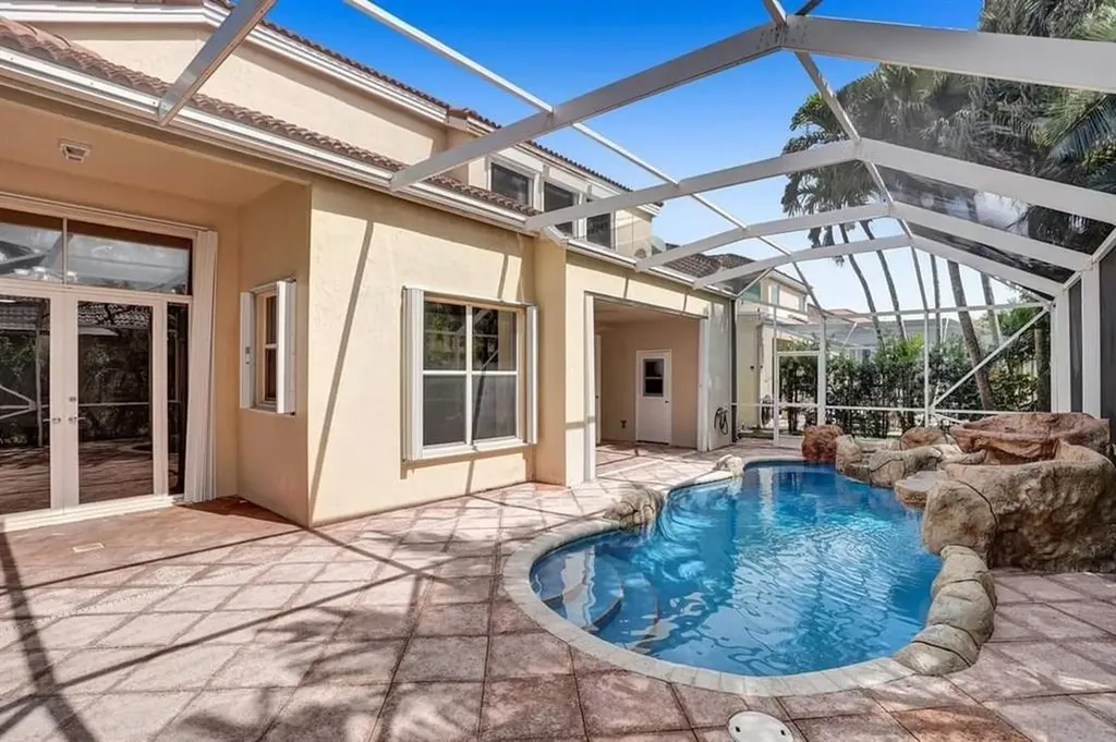 11032 Boston Drive Hollywood FL 33026