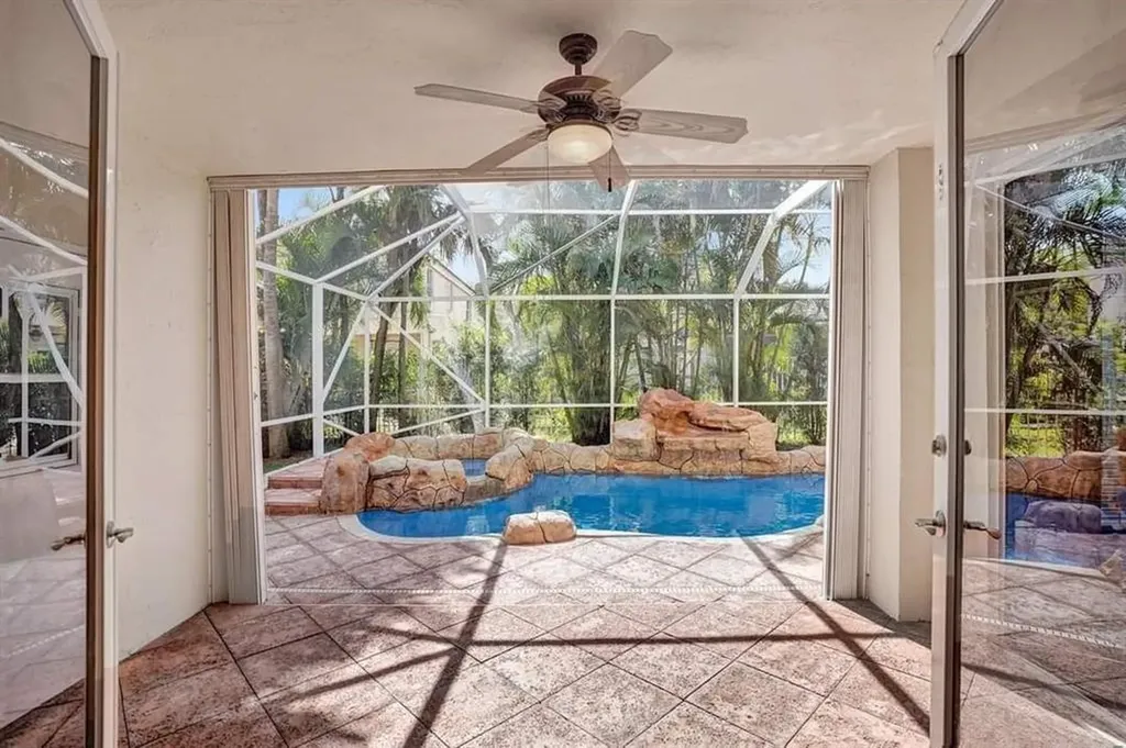 11032 Boston Drive Hollywood FL 33026