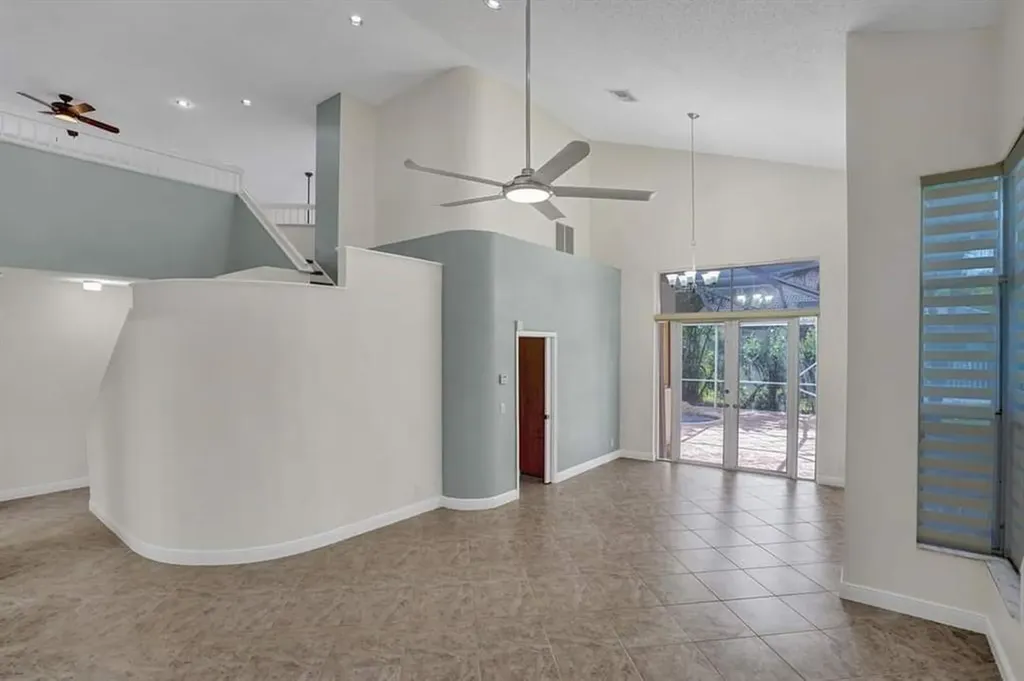 11032 Boston Drive Hollywood FL 33026
