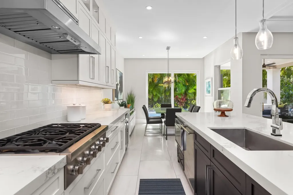 444 NE Wavecrest Way Boca Raton FL 33432
