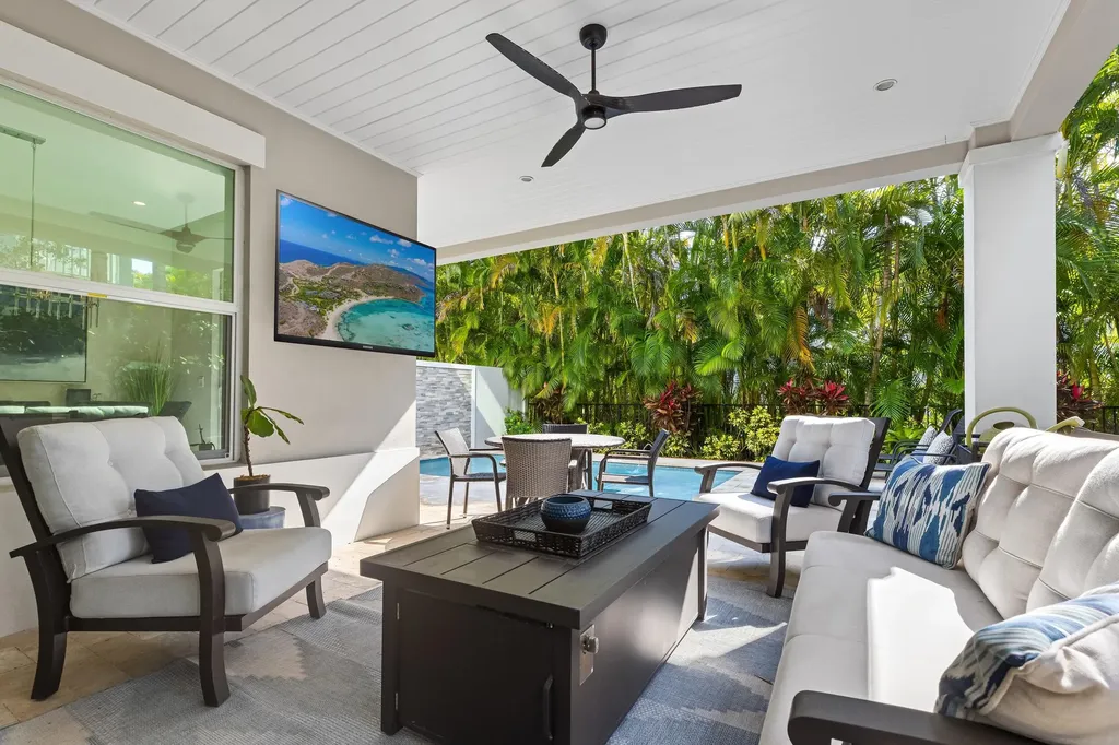 444 NE Wavecrest Way Boca Raton FL 33432